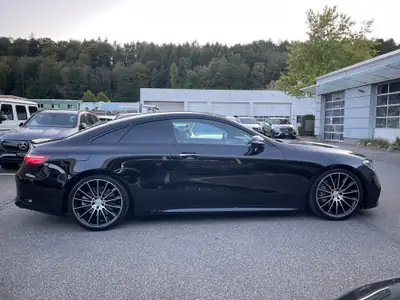 Mercedes-Benz E 53 Coupé AMG 4Matic+ — Sportivité hybride, 435 ch et finition premium — dettaglio