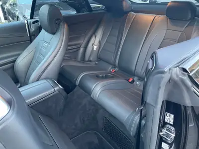 Mercedes-Benz E 53 Coupé AMG 4Matic+ — Sportivité hybride, 435 ch et finition premium — Miniatura 11