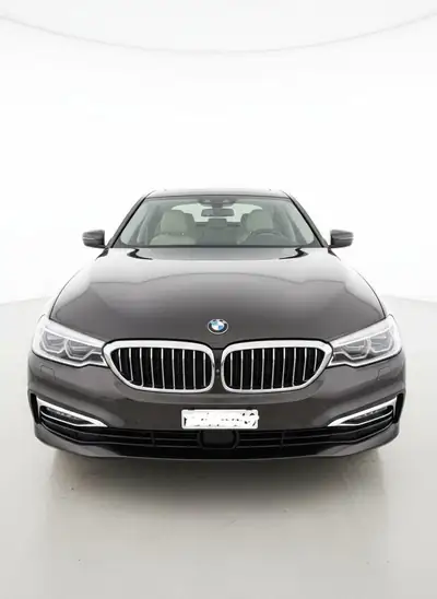 BMW 530i xDrive Luxury Line — Berline premium 2017, 79'000 km, entretien BMW complet — Außenansicht