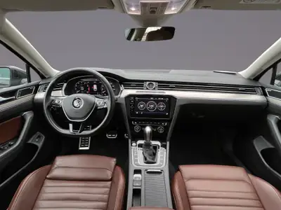 VW Passat Variant 2.0 TSI — Break premium 220 ch, équipements haut de gamme, garantie — Miniatura 8