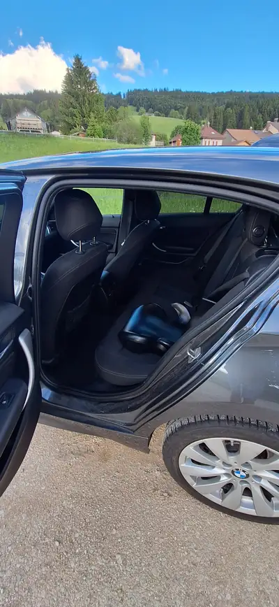 BMW 118d xDrive Edition M Sport — Diesel performant, transmission manuelle, 160 000 km — dettaglio