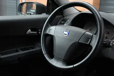 Volvo C30 1.6D — Coupé compact diesel, 56'000 km, sans sinistre — Miniature 9