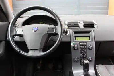 Volvo C30 1.6D — Coupé compact diesel, 56'000 km, sans sinistre — Miniature 13