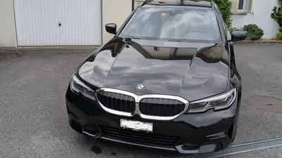BMW 330i xDrive Touring Steptronic — Break sportif 4x4, 258 ch et 111'000 km — Außenansicht