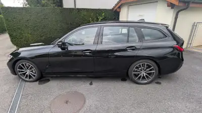 BMW 330i xDrive Touring Steptronic — Break sportif 4x4, 258 ch et 111'000 km — Heckansicht