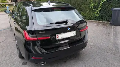 BMW 330i xDrive Touring Steptronic — Break sportif 4x4, 258 ch et 111'000 km — Innenraum
