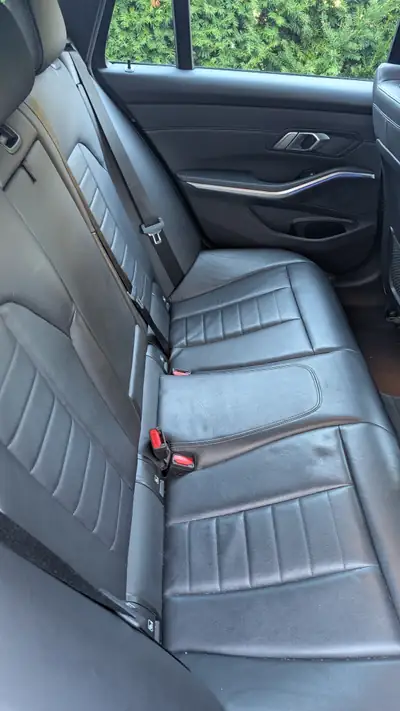 BMW 330i xDrive Touring Steptronic — Break sportif 4x4, 258 ch et 111'000 km — Detail