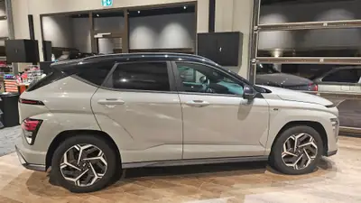 Hyundai Kona 1.6 T-GDi N Line 4WD — SUV compact dynamique, 18000 km seulement — Thumbnail 12