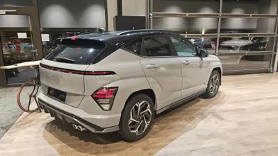 Hyundai Kona 1.6 T-GDi N Line 4WD — SUV compact dynamique, 18000 km seulement — Thumbnail 10