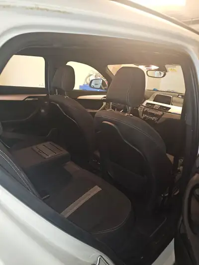 BMW X2 sDrive 20i Steptronic — SUV compact dynamique, 35 500 km seulement — Miniatura 13