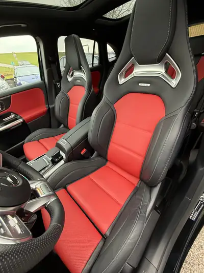 Mercedes-AMG GLA 45 S 4Matic+ : Performance compacte et prestige allemand — Thumbnail 15