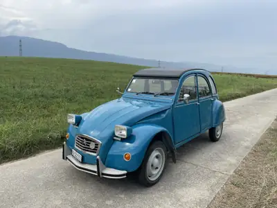 Citroën 2CV6 Spécial Club 1984 — L'icône française vétéran, authentique et économe — côté
