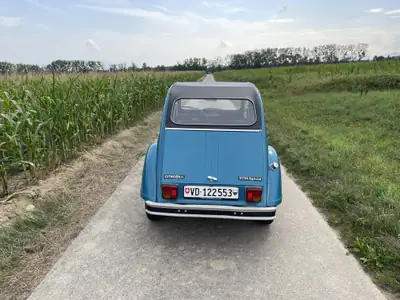 Citroën 2CV6 Spécial Club 1984 — L'icône française vétéran, authentique et économe — arrière
