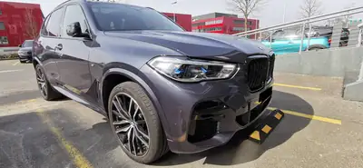 BMW X5 xDrive 40d M Sport — SUV premium diesel, 89'000 km, équipement complet — fianco