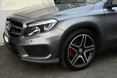 Mercedes-Benz GLA 250 AMG Line — SUV compact dynamique, 100'000 km, sans sinistre — rear view