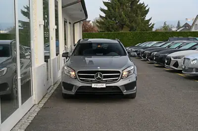 Mercedes-Benz GLA 250 AMG Line — SUV compact dynamique, 100'000 km, sans sinistre — side view