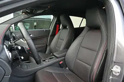 Mercedes-Benz GLA 250 AMG Line — SUV compact dynamique, 100'000 km, sans sinistre — detail