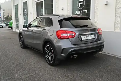 Mercedes-Benz GLA 250 AMG Line — SUV compact dynamique, 100'000 km, sans sinistre — dashboard