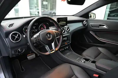 Mercedes-Benz GLA 250 AMG Line — SUV compact dynamique, 100'000 km, sans sinistre — Thumbnail 7