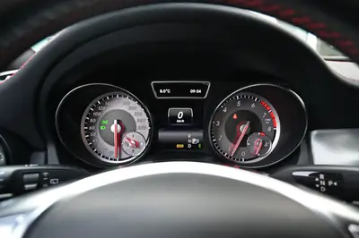 Mercedes-Benz GLA 250 AMG Line — SUV compact dynamique, 100'000 km, sans sinistre — Thumbnail 8