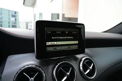Mercedes-Benz GLA 250 AMG Line — SUV compact dynamique, 100'000 km, sans sinistre — Thumbnail 10