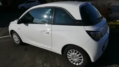 Opel Adam 1.2 ecoFLEX JAM — Citadine urbaine économe, seulement 12'100 km — exterior view