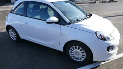 Opel Adam 1.2 ecoFLEX JAM — Citadine urbaine économe, seulement 12'100 km — rear view