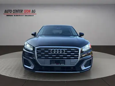 Audi Q2 30 TFSI Sport S-tronic — Citadin sportif, entretien inclus, sans sinistre — exterior view