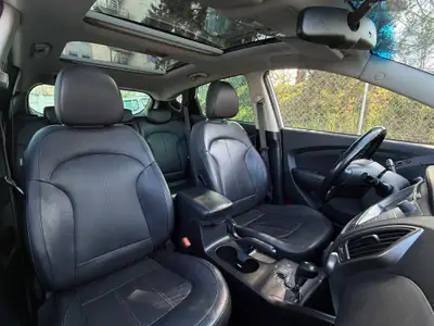Hyundai iX35 2.0 CRDi 4WD — SUV robuste, 4 roues motrices, expertise 2025 — Miniatur 10