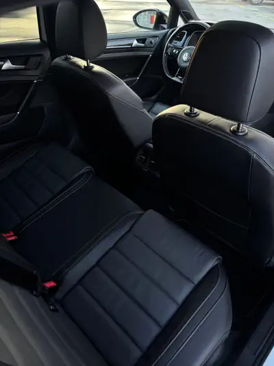 VW Golf 2.0 TSI R 4Motion DSG — Performance 310 ch, Transmission intégrale, Faible kilométrage — Miniatura 11
