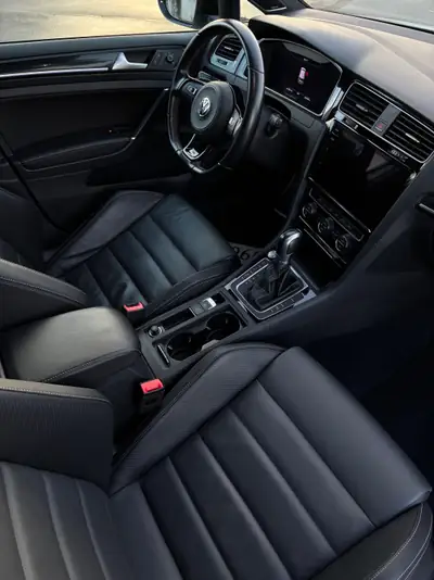 VW Golf 2.0 TSI R 4Motion DSG — Performance 310 ch, Transmission intégrale, Faible kilométrage — Miniatura 10