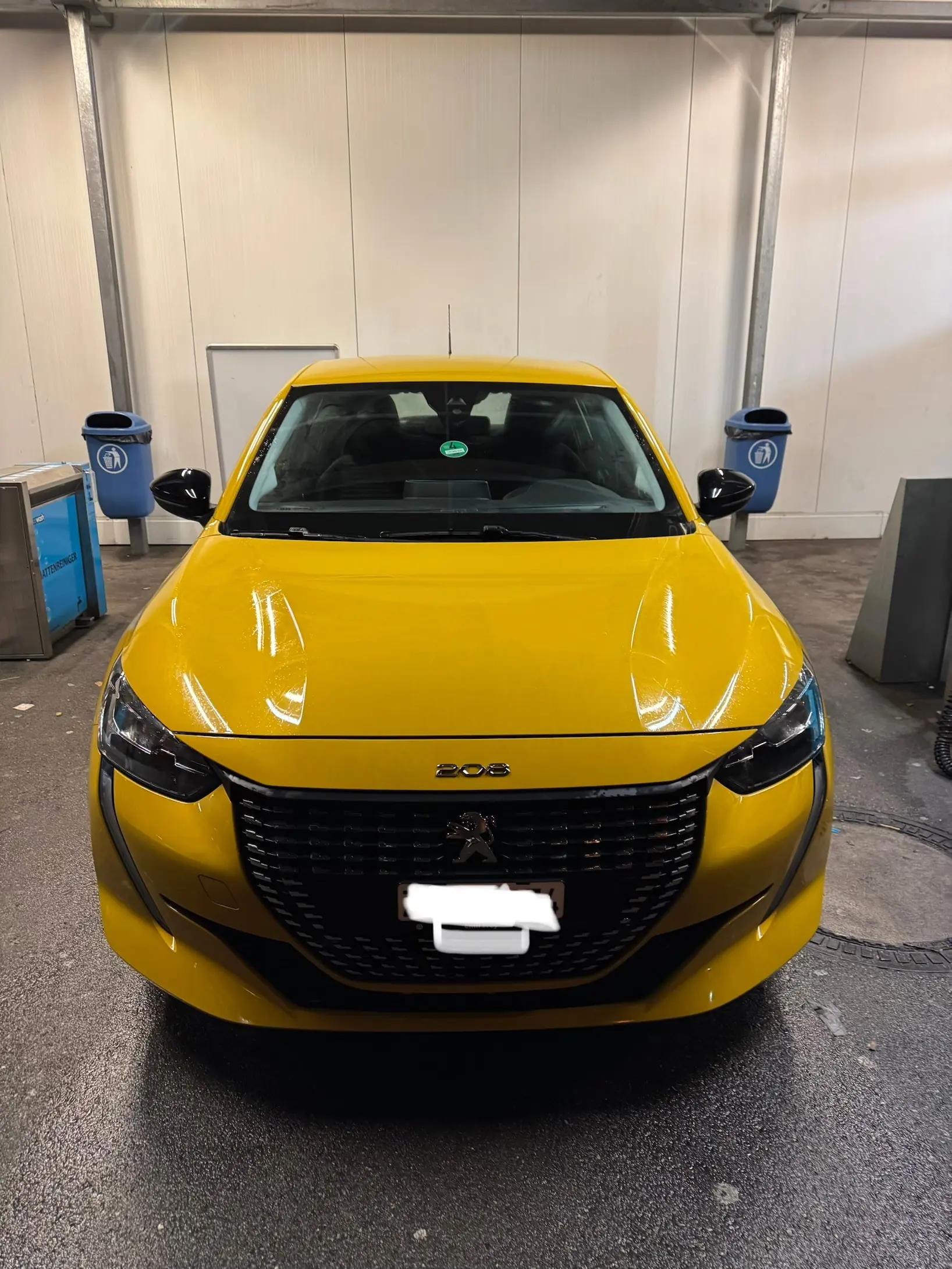 Peugeot 208 1.2 PureTech Active — Citadine économique, 33 000 km seulement — vista esterna