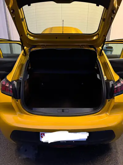 Peugeot 208 1.2 PureTech Active — Citadine économique, 33 000 km seulement — Miniatura 18