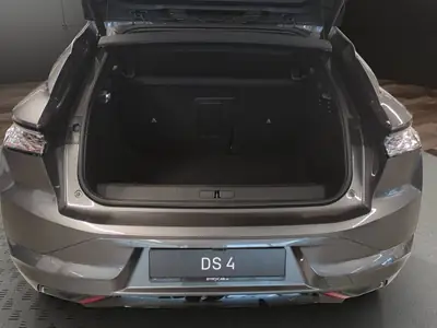 DS 4 1.2 MHEV Ligne Noire — Berline compacte hybride légère, 2500 km seulement — Miniatur 12