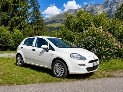 Fiat Punto 1.2 Cool — Citadine fiable et économique, 74 750 km seulement — exterior view