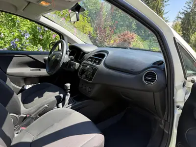Fiat Punto 1.2 Cool — Citadine fiable et économique, 74 750 km seulement — dashboard