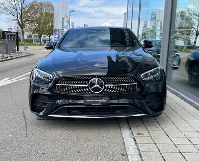 Mercedes-Benz E 200 4Matic AMG Line — Berline premium 2023, faible kilométrage, garantie constructeur — Außenansicht