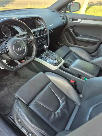 Audi S5 Sportback 3.0 TFSI Quattro — Performance sportive, fraîchement révisée — Miniature 10