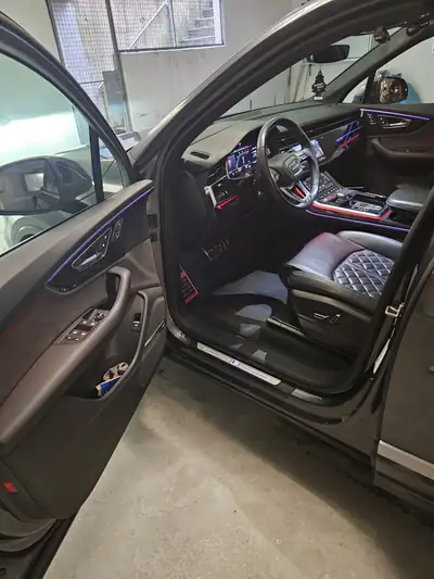 Audi SQ7 4.0 TDI Quattro — SUV premium 435 ch, full équipement, état impeccable — Seitenansicht