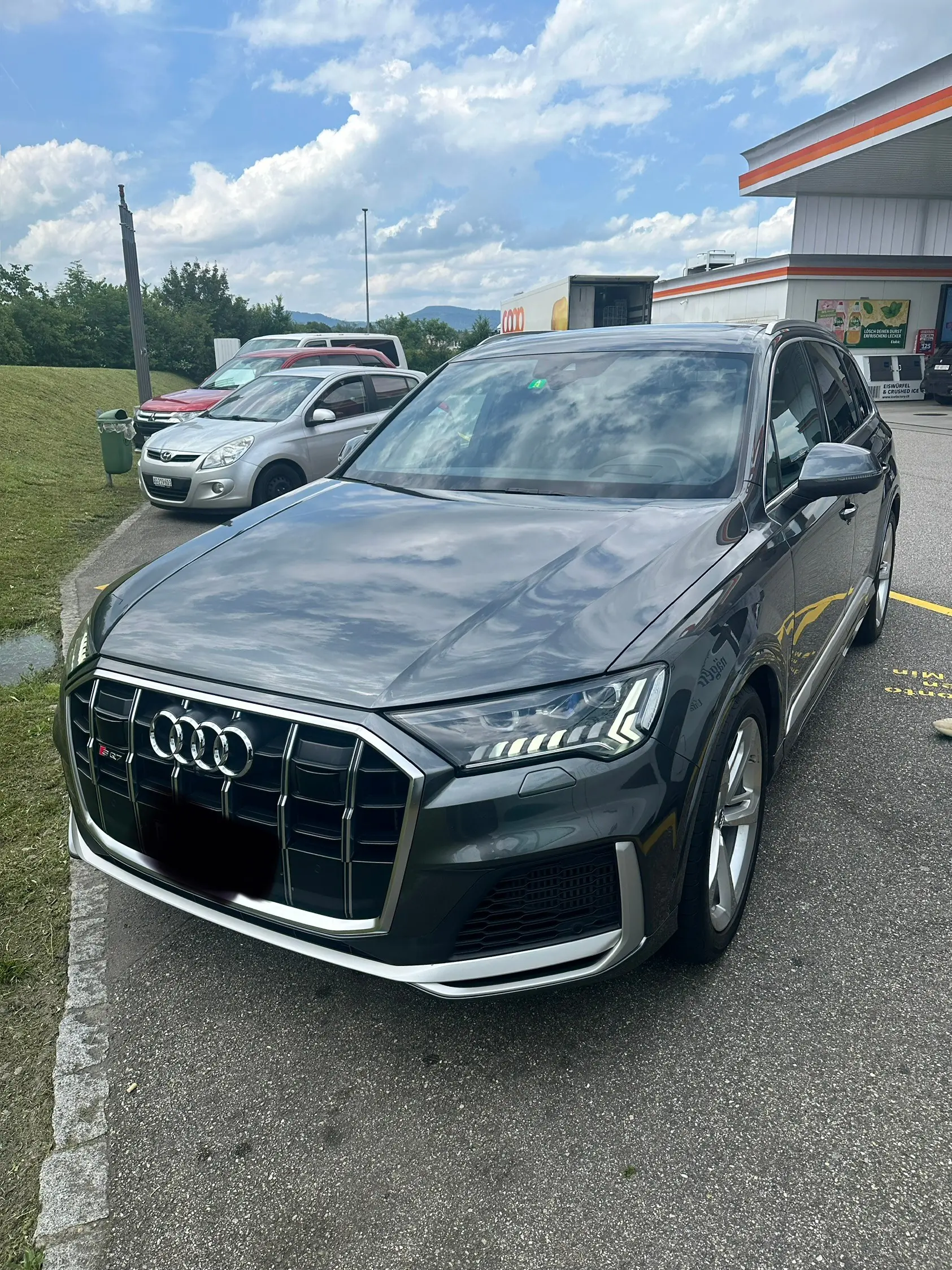 Audi SQ7 4.0 TDI Quattro — SUV premium 435 ch, full équipement, état impeccable — Außenansicht