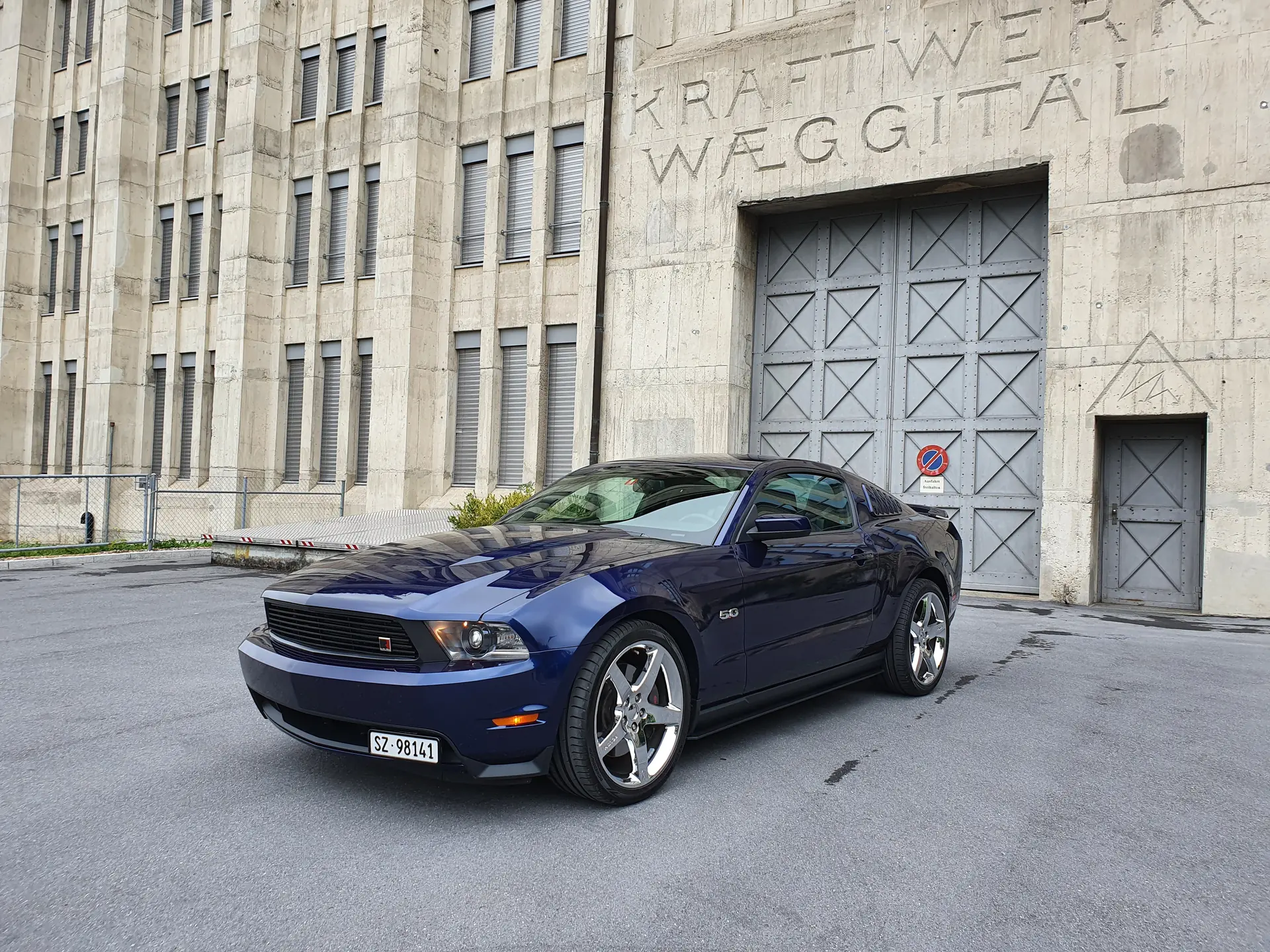 Ford Mustang GT Roush 2012 — Muscle Car légendaire, édition collector à faible kilométrage — vista esterna