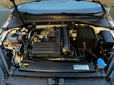 VW Golf 1.4 TSI — Compacte fiable à 140 000 km, sans sinistre — Miniature 7
