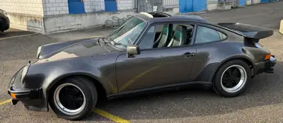 Porsche 911 (930) Turbo 3.3 — Légende des années 80, entièrement révisée et certificat veteran — arrière
