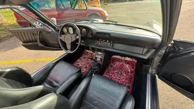 Porsche 911 (930) Turbo 3.3 — Légende des années 80, entièrement révisée et certificat veteran — Miniature 7