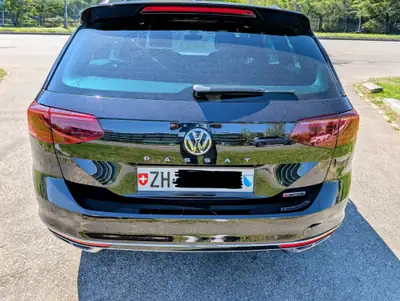 VW Passat Break 2.0 TDI 240 ch 4Motion — Monospace robuste avec équipements premium — interni