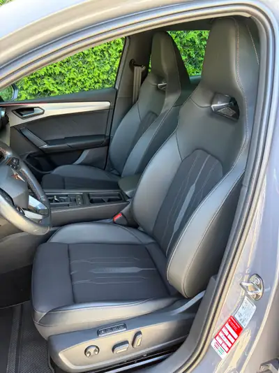 CUPRA Leon VZ 2.0 TSI DSG — Berline sportive 300 ch, faible kilométrage — Miniatur 11