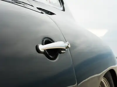Porsche 356 C — Légende automobile de 1964, authentique et préservée — Miniatur 14