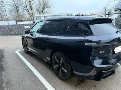 BMW iX xDrive60 M Sport Pro — SUV électrique haute performance, quasi neuf — detail
