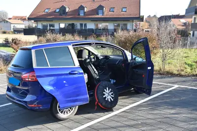 Ford B-Max 1.0 SCTi Titanium — Minivan compact urbain, entretien récent — Außenansicht