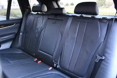BMW X5 xDrive M50d M-Sport — SUV premium diesel, pack M complet et toit ouvrant — Miniature 22